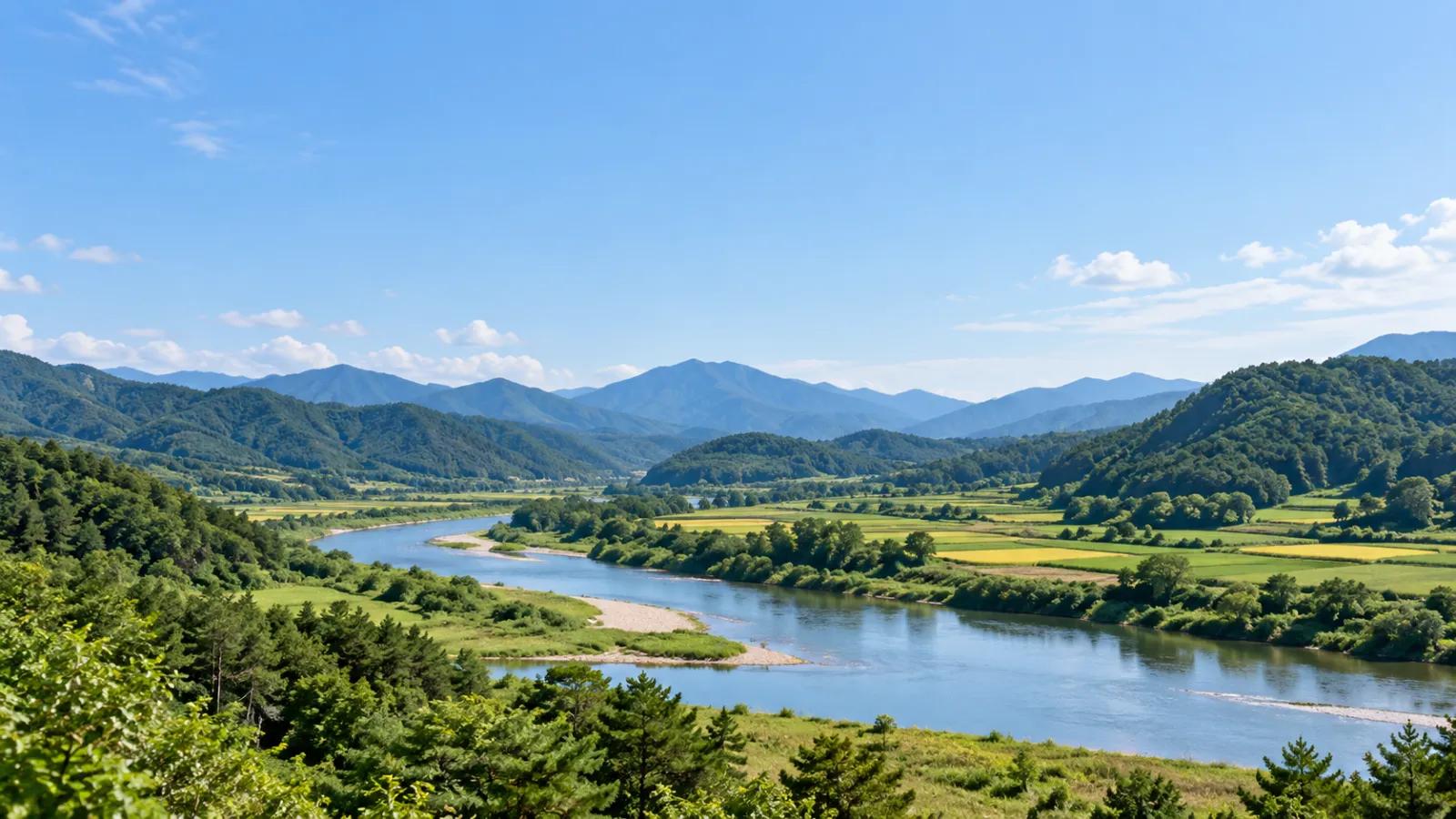 경상북도 예천군의 하천변 평야와 산지 특성을 참고해 만든 가상 농촌 풍경으로, 실제 장소를 촬영한 사진이 아닌 AI 분위기 이미지입니다.