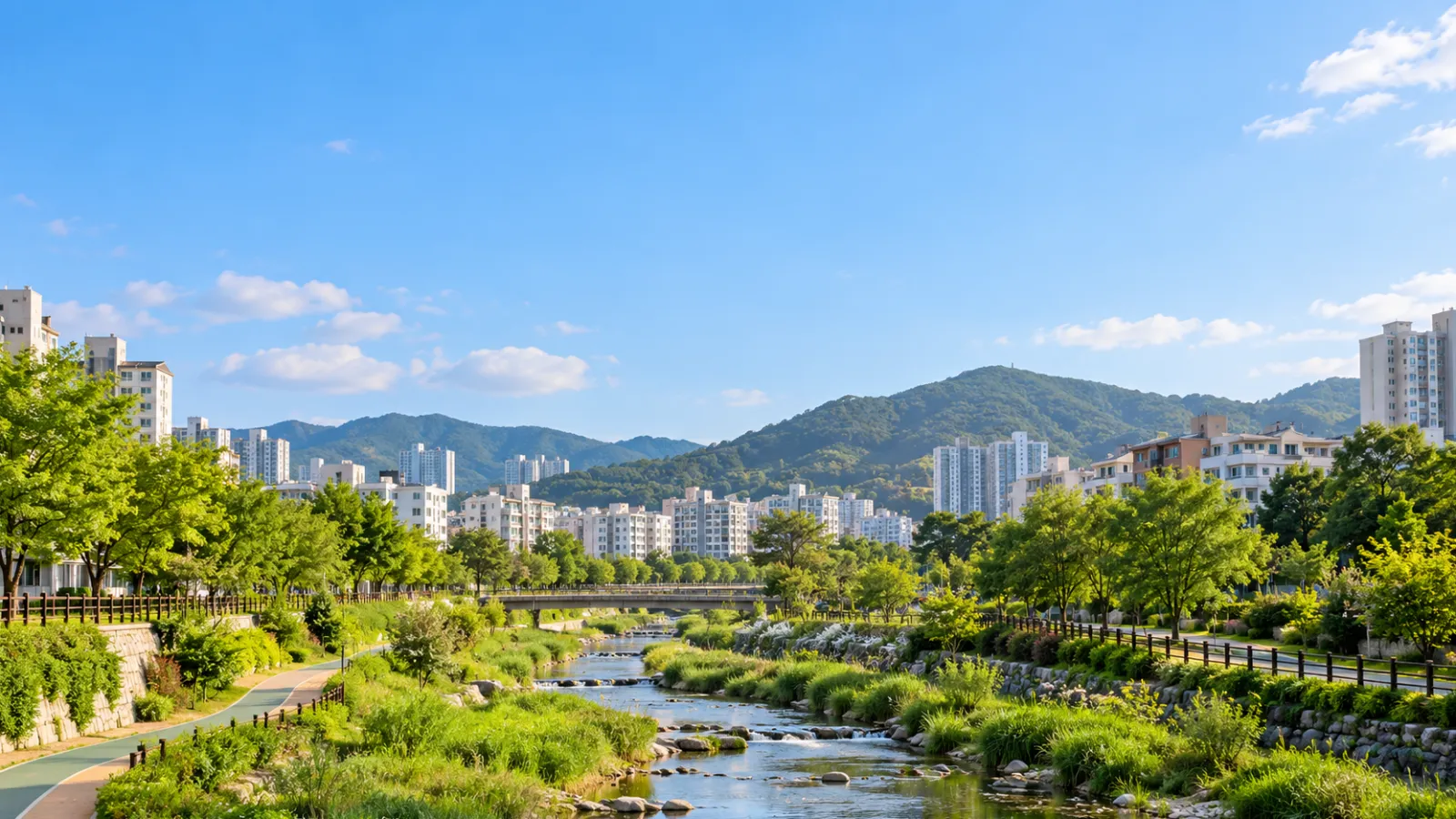 부산광역시 연제구의 온천천과 주변 구릉·도심 지형을 참고해 만든 가상의 하천 산책로와 녹지, 도시 풍경. 실제 장소나 학교·학원 건물을 촬영한 사진이 아닌 AI 생성 지역 분위기 이미지.