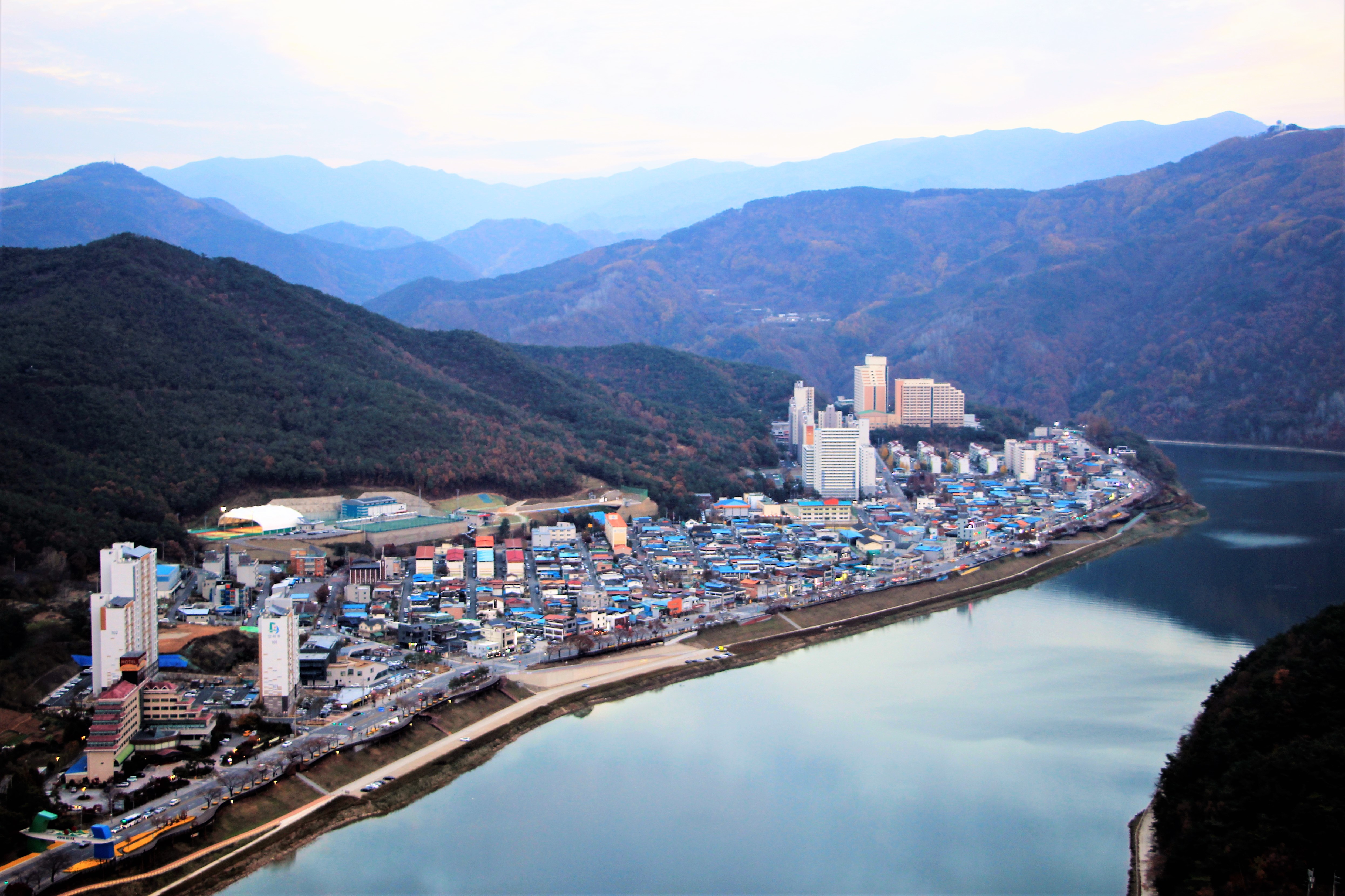 2020년 11월 만천하 스카이워크에서 바라본 충청북도 단양군 단양읍 전경